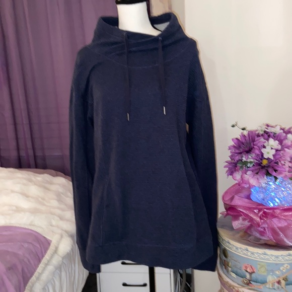 Long Women’s Sweatshirt - Picture 1 of 4